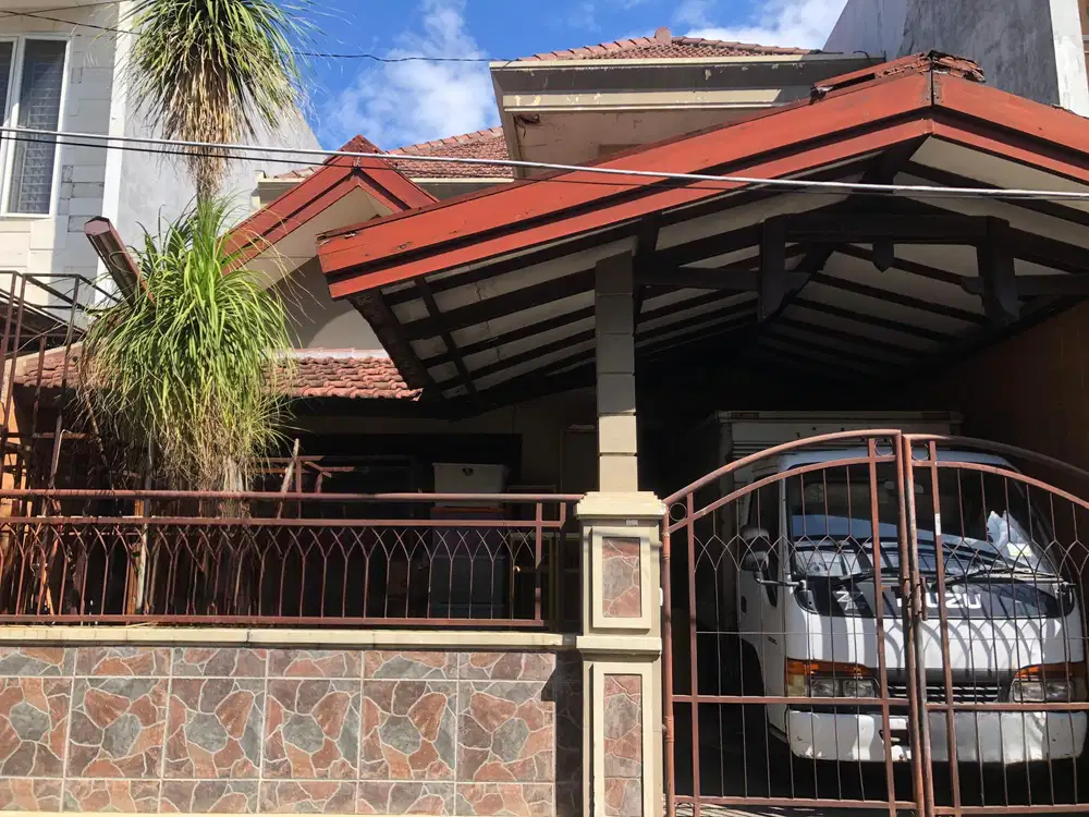 Dijual Rumah Ngagel Tama