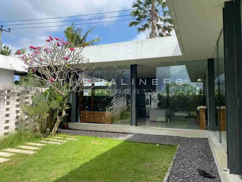 SPACIOUS VILLA IN GIANYAR WITH LEASEHOLD OWNERSHIP
