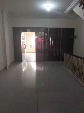 Disewakan Ruko Cordoba Green Lake City Ruko Siap Pakai Unit Langka