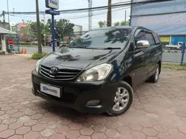 DP Rendah  6JT Toyota Kijang Innova 2.0 E Bensin-AT 2010 Hitam