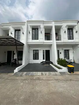 Jual rumah 2 lantai modern bergaya amerika clasik