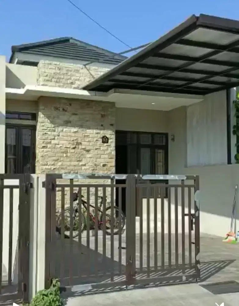 Disewakan rumah baru di cisaranten arcamanik