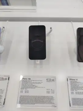 iPhone 16 e 128 iBox