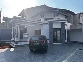 DIJUAL RUMAH MEWAH 2 LANTAI DI KOMPLEK PALEM KARTIKA CIPAYUNG, JAKTIM