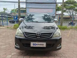 DP Rendah  6JT Toyota Kijang Innova 2.0 E Bensin-AT 2010 Hitam