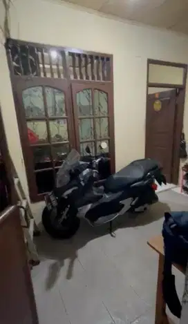 Dhyana rumah jembatan lima uk 4x15m jalan gang di tambora