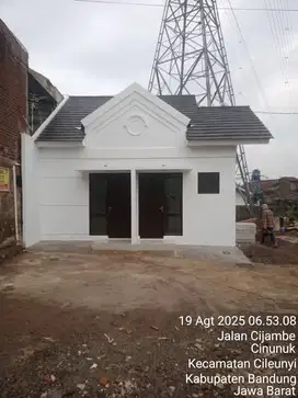 Rumah cost cantik pinggir jalan desa