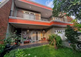 Dijual rumah bagus luas di Jombang Bintaro