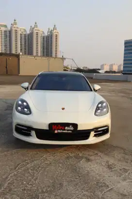 Porsche Panamera 4s LWB 2018 limited