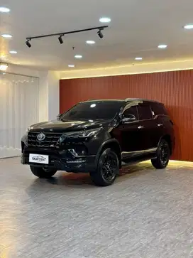 Toyota Fortuner VRZ GR 2.8 AT Tahun 2022 Km 8 Rb Antikk