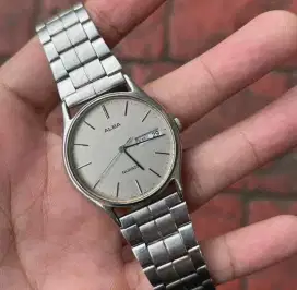 Jam Vintage Tangan Alba Quartz