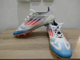 Sepatu Bola Adidas F50 Size 43