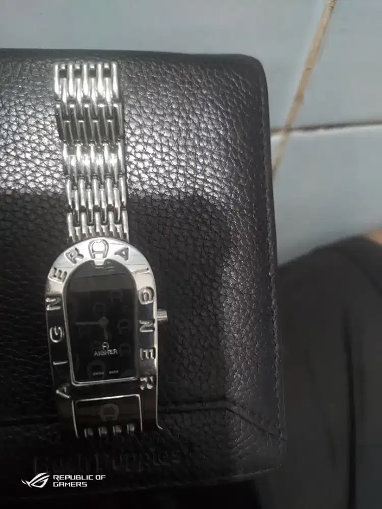 Jam tangan Aigner