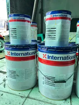 Cat Kapal International 2 Komponen Abu-abu