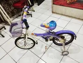 Dijual sepeda anak roda 4 murah