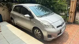 Yaris 2012 E manual
