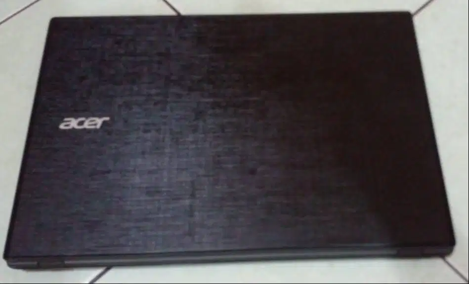 Laptop Acer Aspire-E5-552G-F6X5-AMD FX-8800 Radeon R