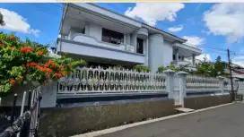 TURUN HARGA!! DIJUAL RUMAH MEWAH 8KT DI JAKARTA TIMUR