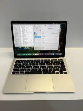 MacBook Air 2020 8/256 i3 13inch Silver