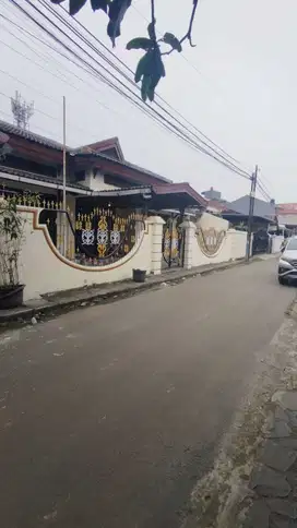 Dijual Rumah Murah Strategis Dekat Terminal Daan Mogot Jakarta Barat