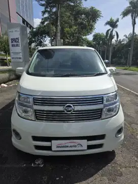NISSAN ELGRAND 2.5 HWS AT 2009