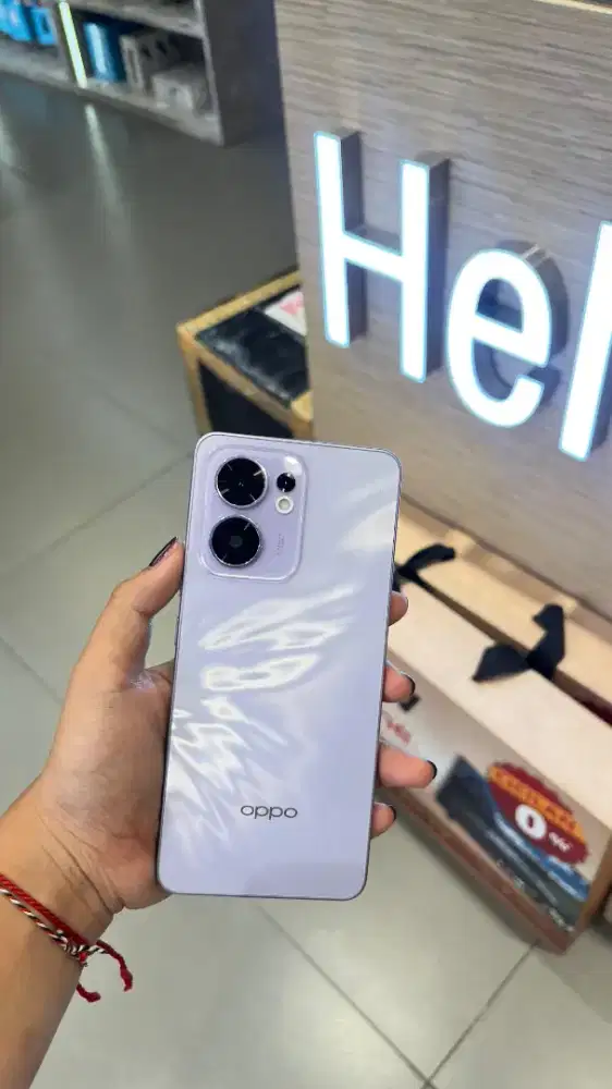 Oppo Reno 13 F turun harga