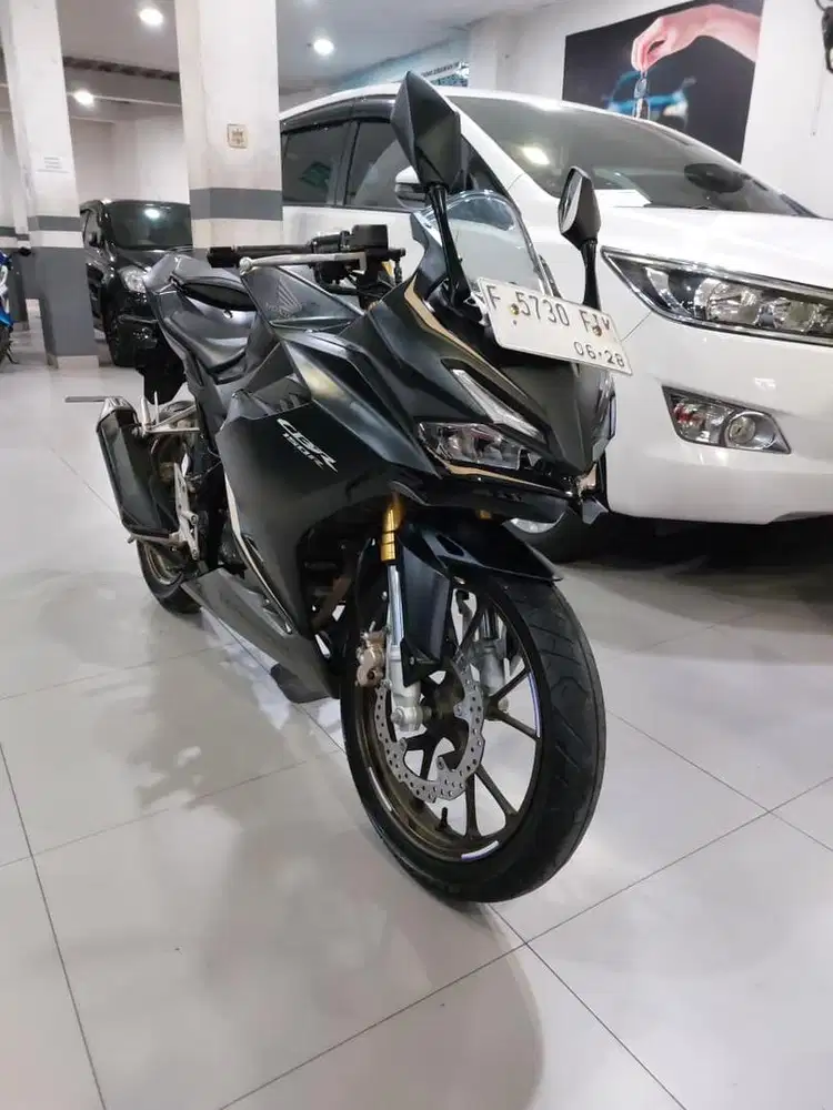 Cbr 150 r unit cakep km low
