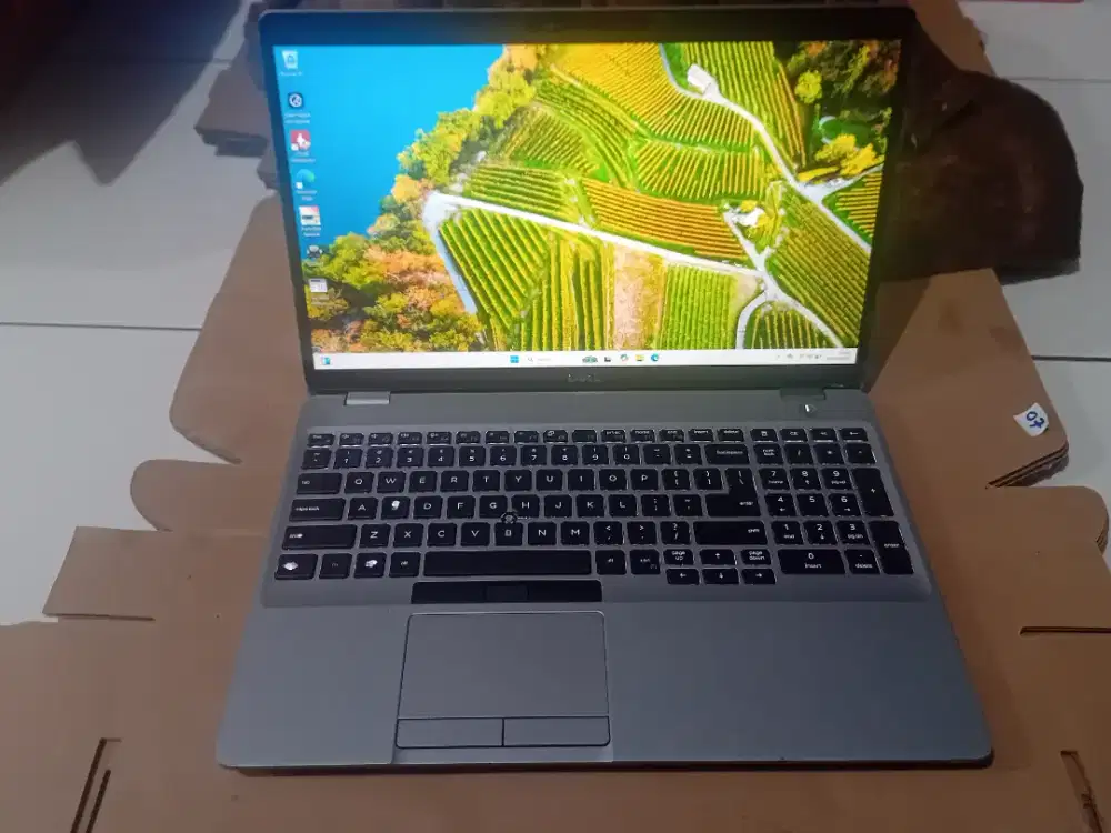 Dell precision 3551 core i7gen10 nvidia quadro 4gb