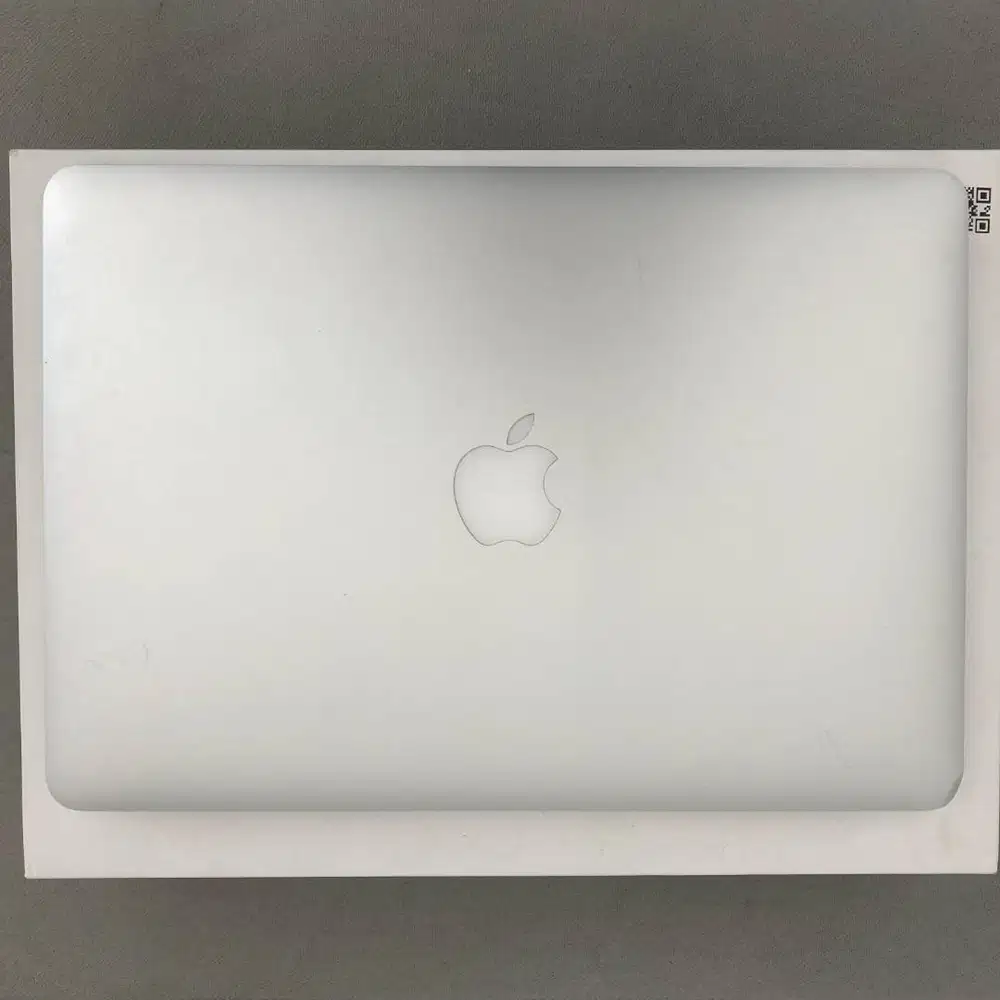 Macbook Air 2017 8/256Gb