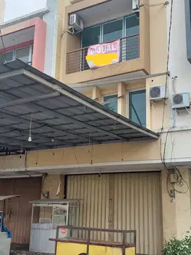 Disewakan / Dijual Ruko di Harapan Indah