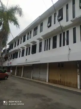 Dijual ruko 5 gandeng bisa buat kantor atau gudang Di klp gading griya