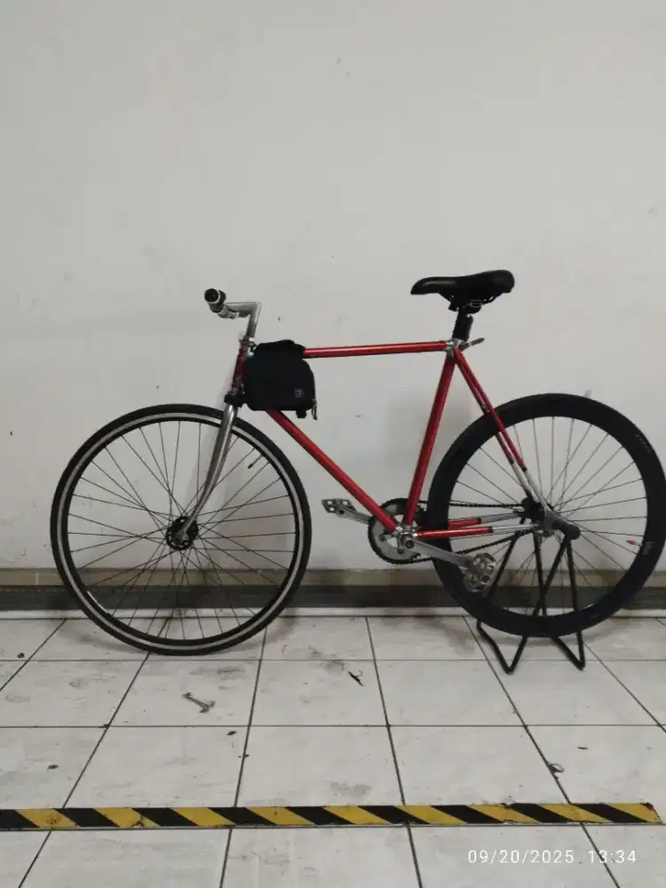 Sepeda balap jadul (DIS)