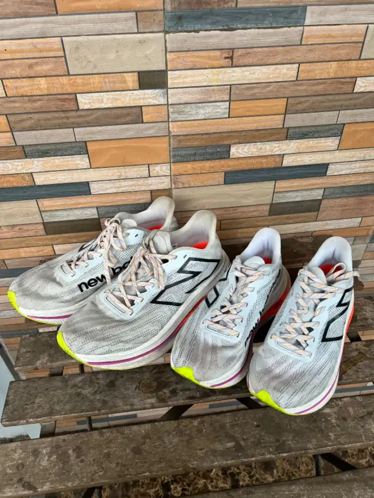 New balance fuel cell size 43 dan 37.5