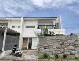 Rumah Minimalis di Decasa Residence, Lakarsantri, Surabaya - CASH ONLY