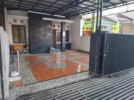 Rumah di sewakan cocok untuk tinggal ataupun bisnis
