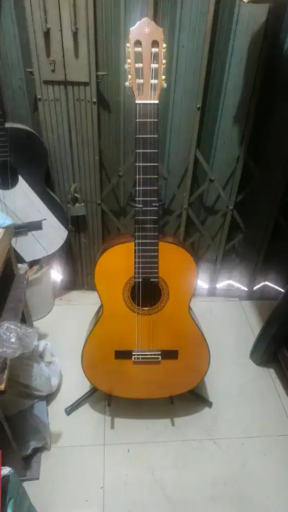ALAT MUSIK GUITAR GITAR YAMAHA C80 ORIGINAL