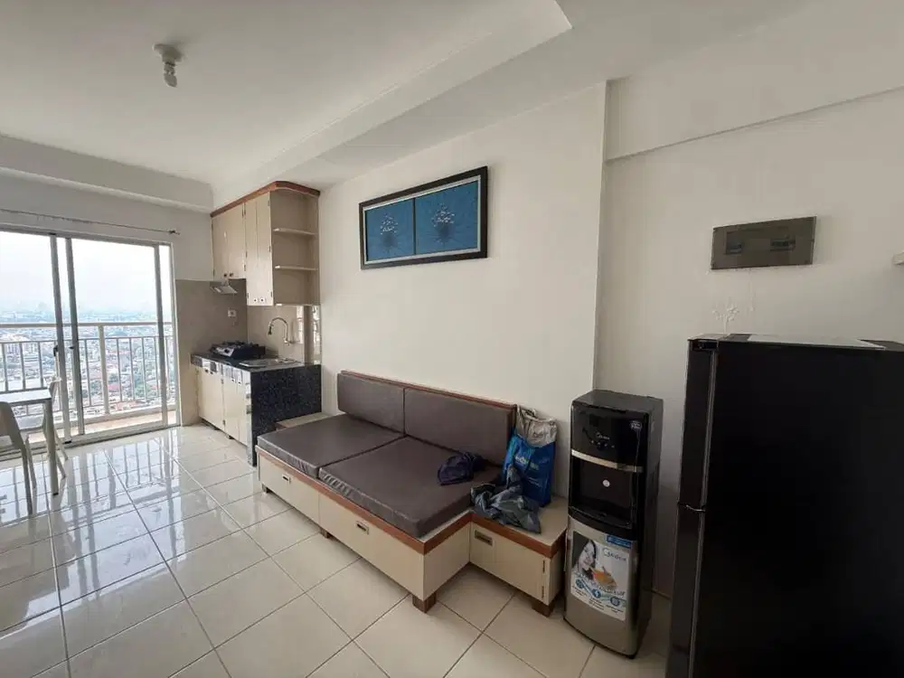 Apartemen Medit 2 Tipe 2 Kamar Lantai Tinggi Siap Huni