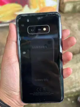 Samsung S10e 6/128 gb
