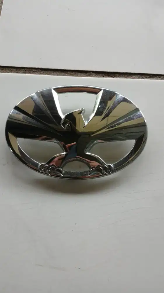 emblem garuda toyota agya calya