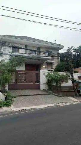 RUMAH MEWAH DI JL PAPANDAYAN RAYA GAJAHMUNGKUR SEMARANG