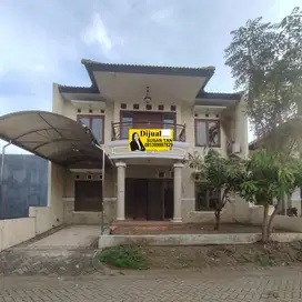 DIJUAL RUMAH 2 LANTAI CITRALAND UTAMA VILLA TAMAN TELAGA