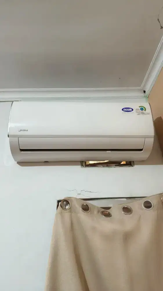 AC Midea setengah PK