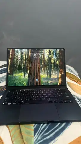 Macbook air M2 2022 8/128