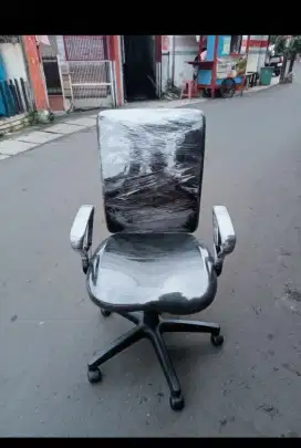 Kursi kantor jaring