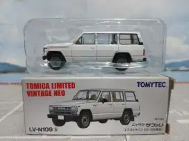 Tomica Limited Vintage Neo LV-N109 Nissan Safari Extra Van DX