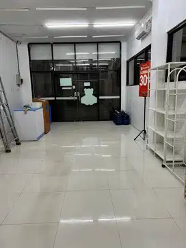 Disewakan Ruko Purwokerto di depan jalan utama langsung