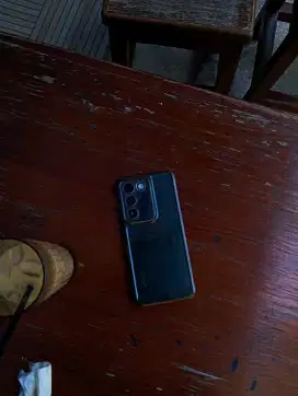 Vivo Y 100 8/256