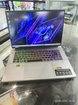 Acer Predator Triton Neo 16 Core Ultra 9 185H Ram 32GB/2TB RTX 4070