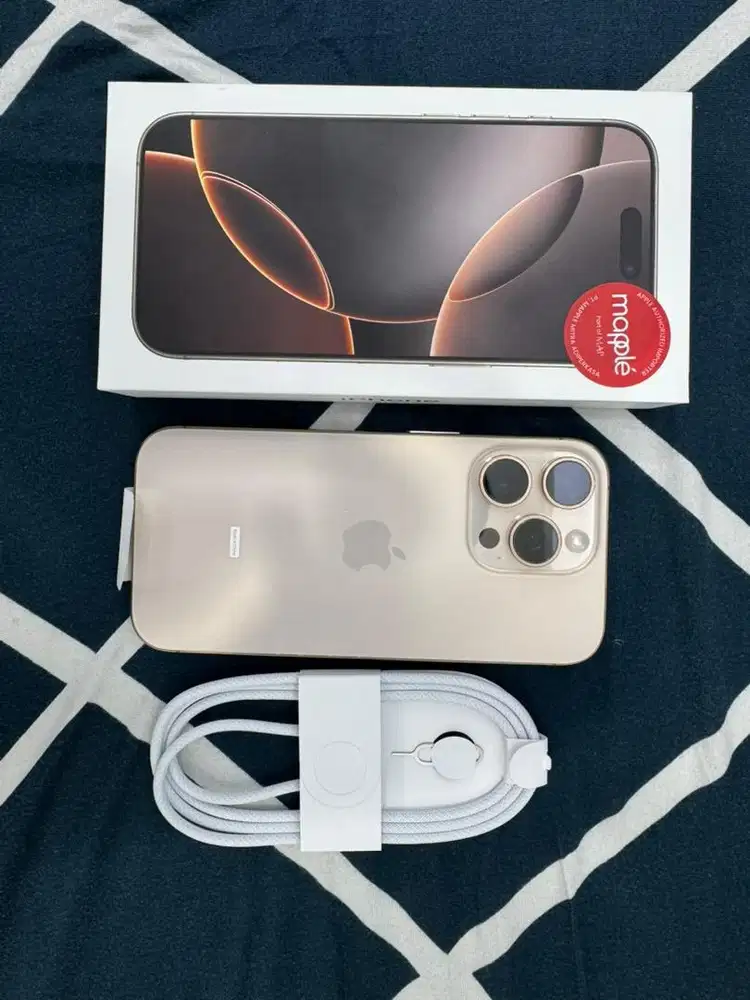 Iphone 16 Pro 128GB desert resmi baru open box aja belum di pake