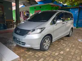 Honda Freed 2011 Bensin